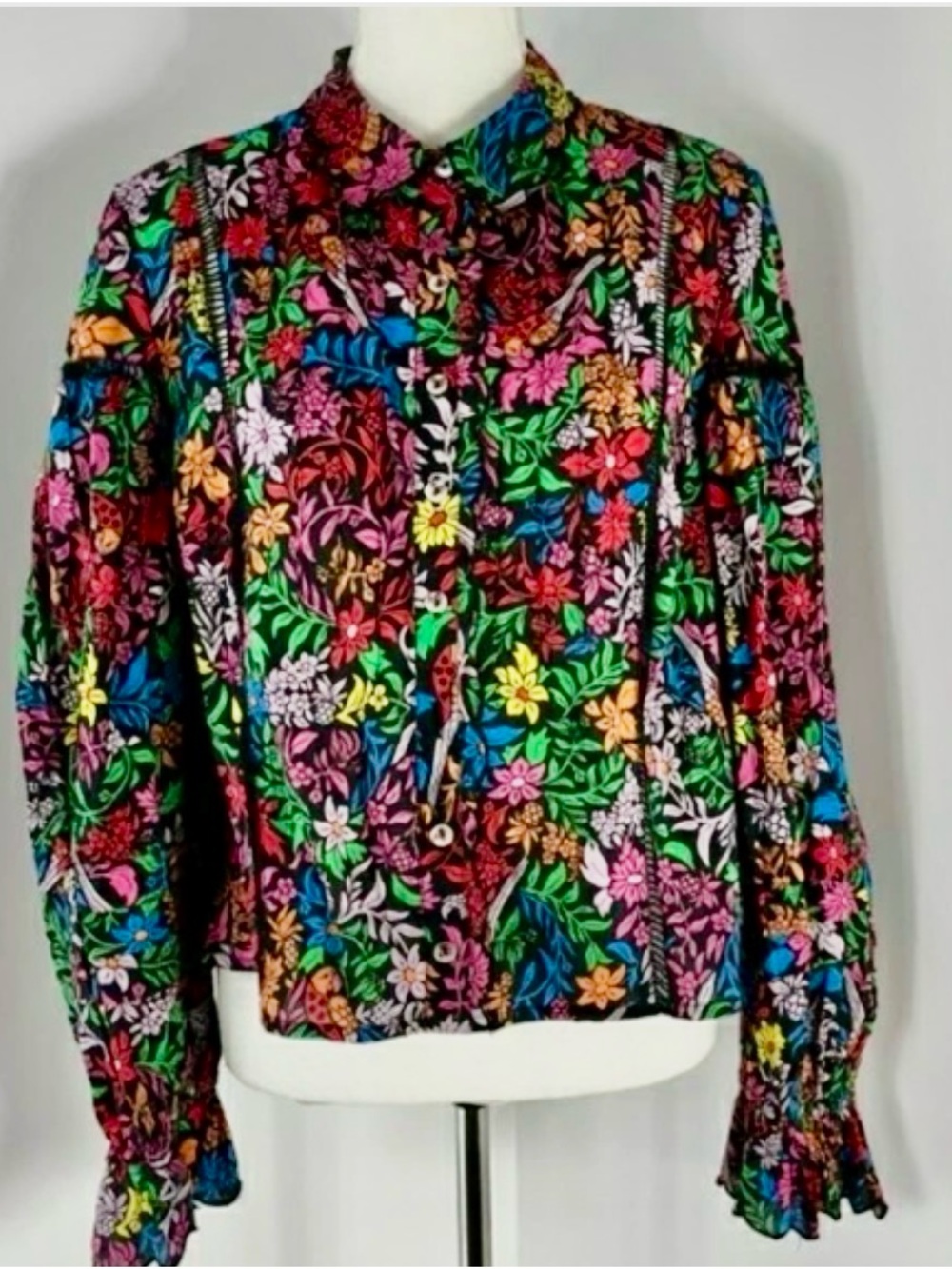 FARM Rio ‘Tropical Garden’ Multicolor Floral Button-Up Blouse LARGE